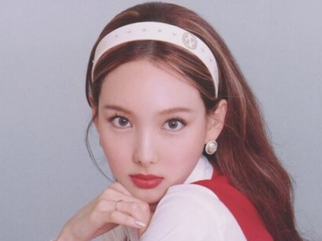 NAYEON