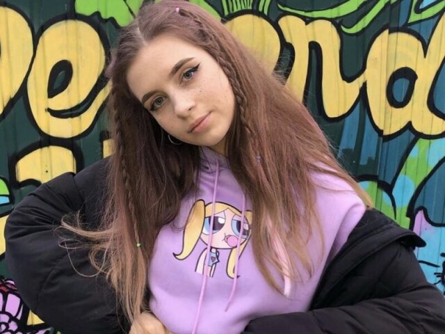 Aesthetic girl🌻🌺