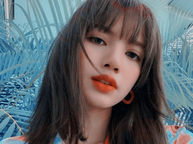 Lalisa Manoban- Black Pink