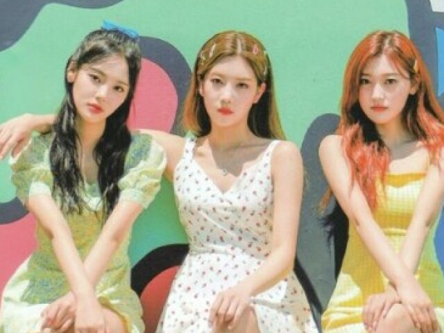 Odd eye circle (Jinsoul, Choerry KimLip)