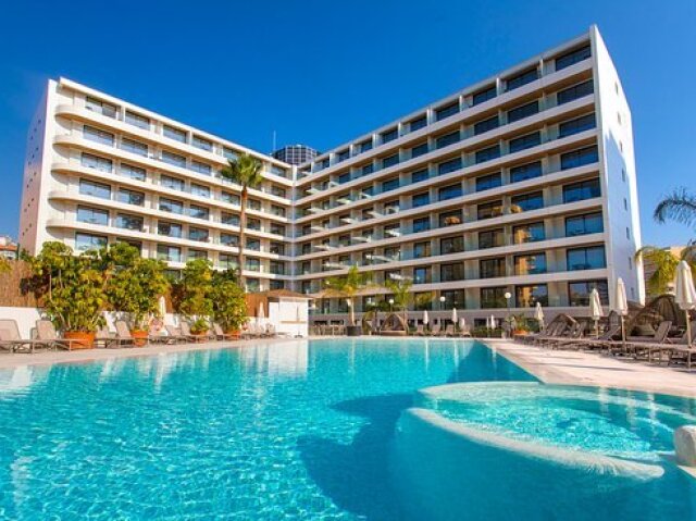 Hotel moderno