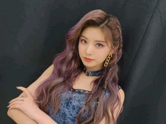 Yiren
De
Everglow