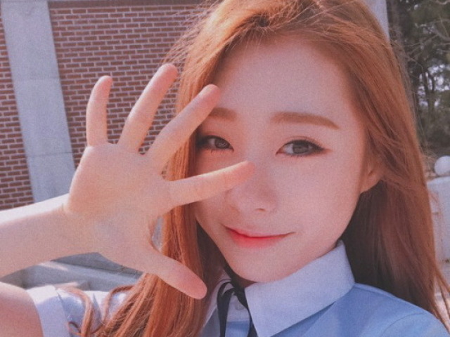 Yeonjung (Ex I.O.I e Cosmic Girls/WJSN)