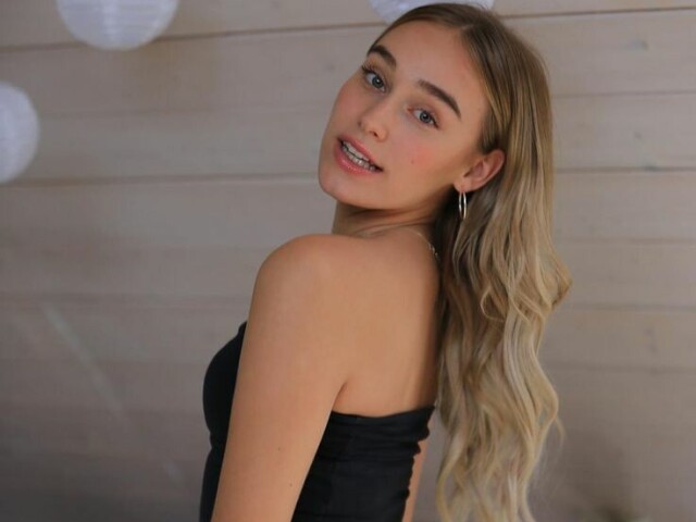 Sina🌻