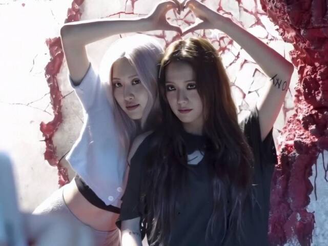 CHAESOO AS QUE FINGE QUE E SANTA