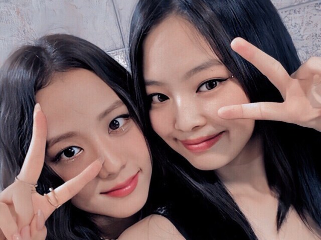 Jensoo AS QUE SE PEGAM ESCODIDOS