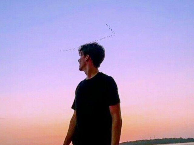Você conhece Noah Urrea?