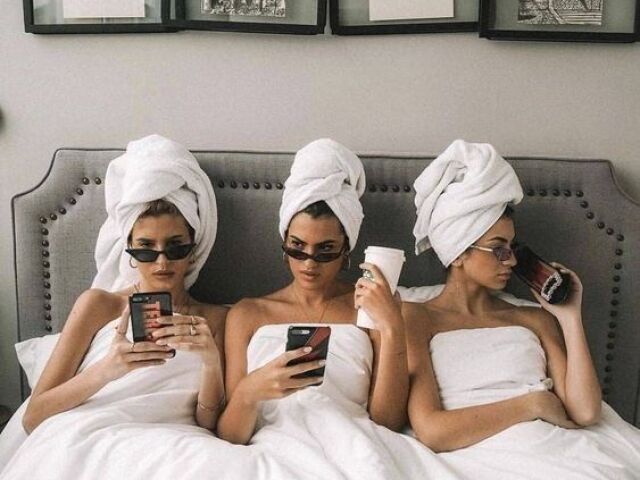 Ficar com as amigas👱🏻♀️👩🏻👱🏻♀️