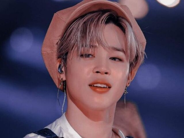 Jimin, vocalista líder, face e dançarino líder