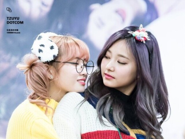 Momo e Tzuyu