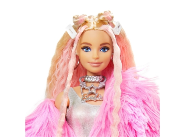 Uma barbie extra!