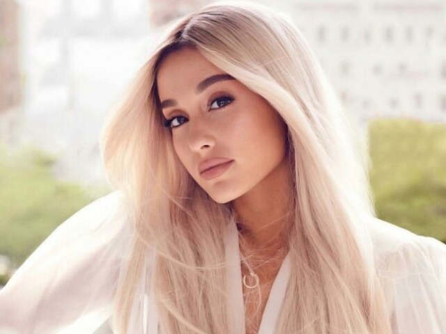 Ariana Grande- Pov