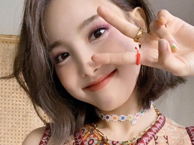 «Nayeon»