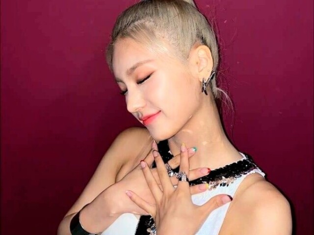 ♥️Yeji♥️