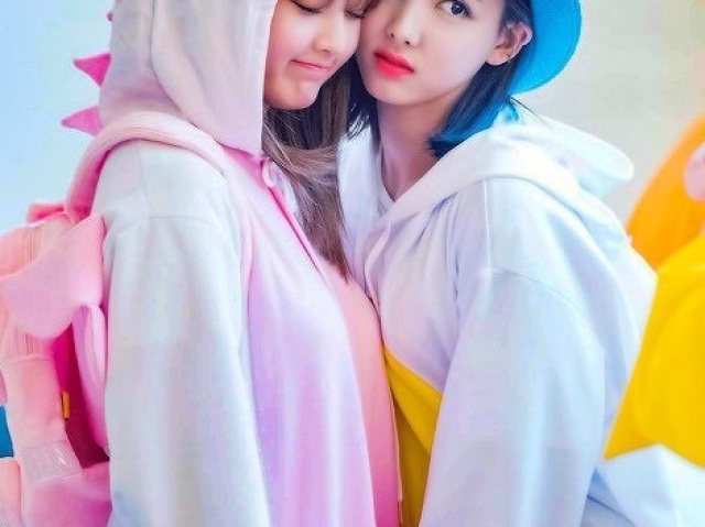 Nayeon e Jihyo