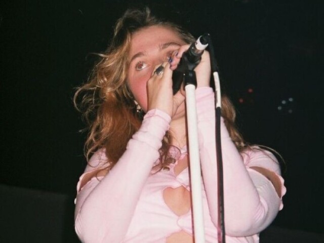 Sofia- Clairo