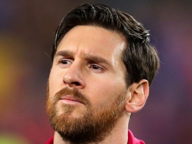 SE VOCE MARCAVA O MESSI ESSA É A RESPOSTA
Olha garoto,você é bastante humilde e gentil,para alguém da sua idade é um milagre ainda mais por tudo que você já ganhou
Sua resposta : obrigado reus é sempre bom ouvir isso ainda mais vindo de uma lenda igual você