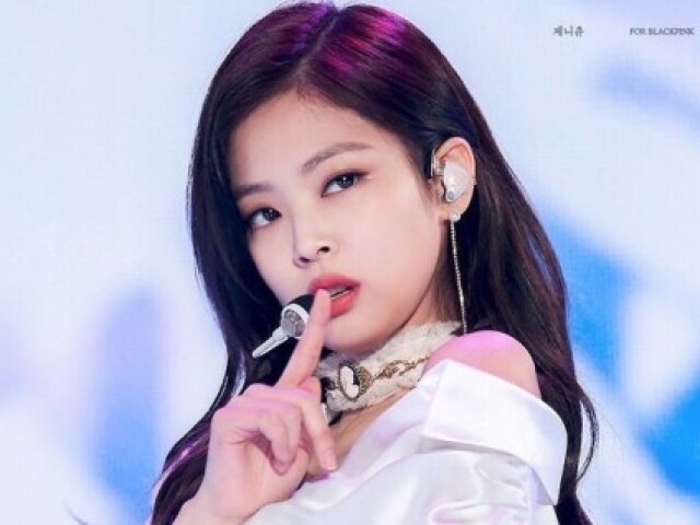 JENNIE