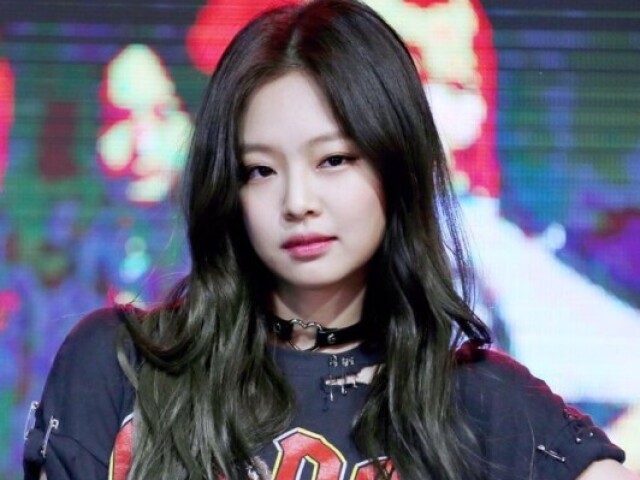 JENNIE