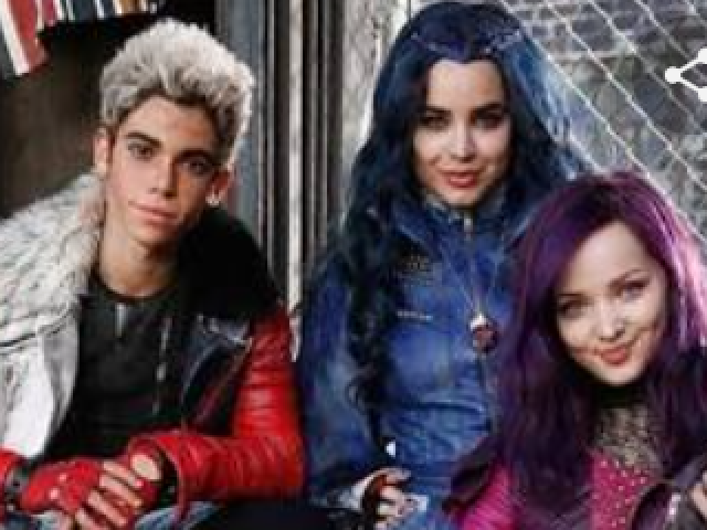 Mal,Evie e Carlos