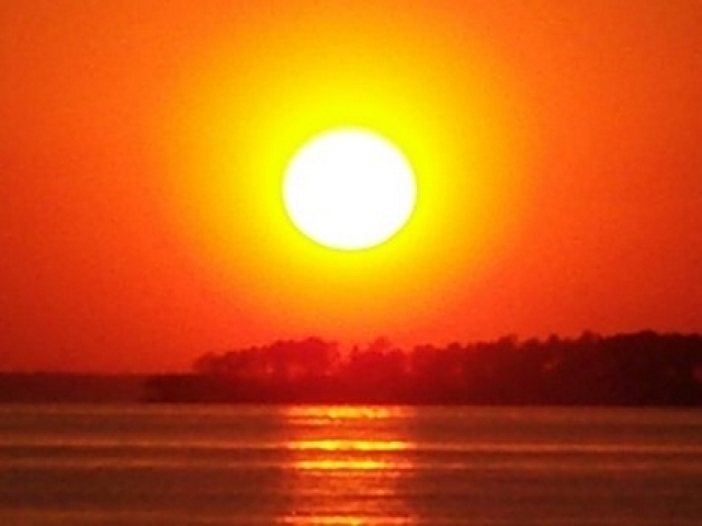 Amarelo