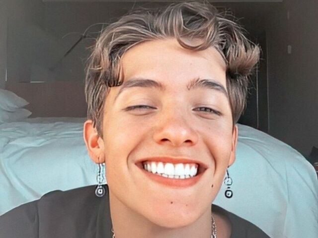 Você conhece o Noah Urrea
