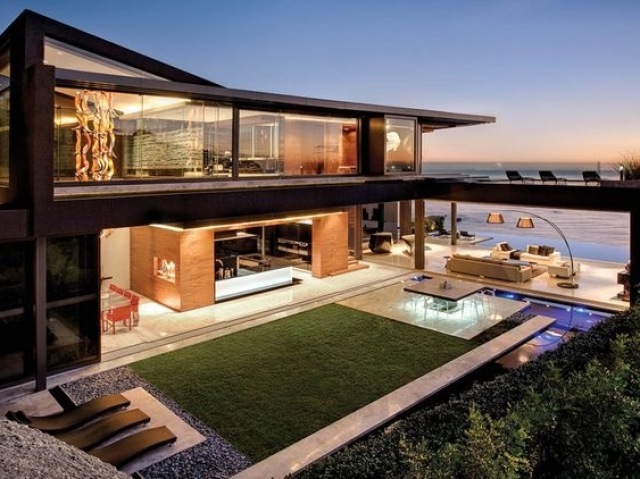 Luxuosa