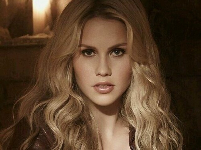 Você seria Rebekah mikaelson!