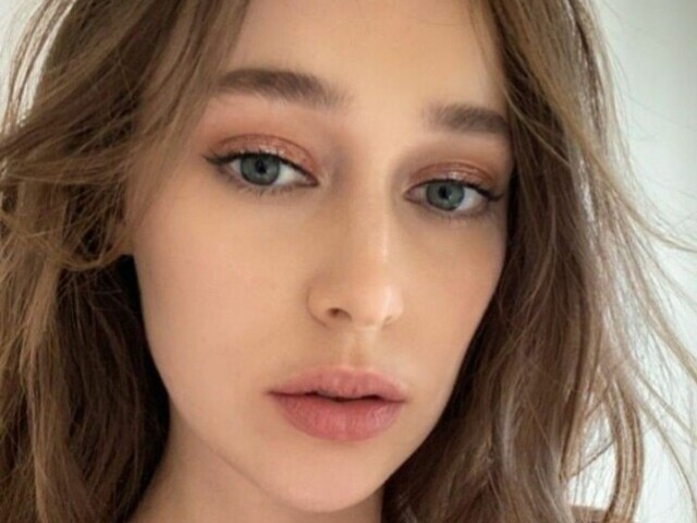 Alycia debnam carey