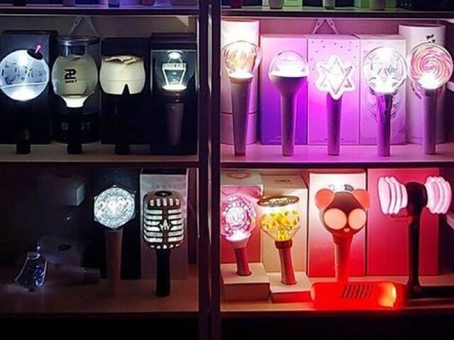 De qual grupo é o lightstick k-pop?