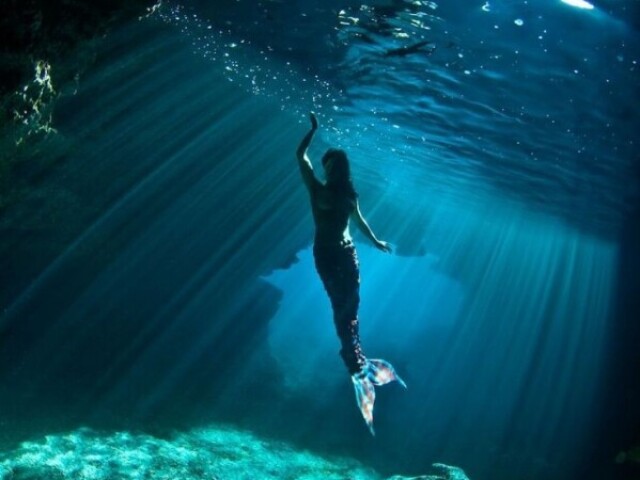 Monte sua vida de sereia e descubra qual seria o seu nome!đ§ââïž