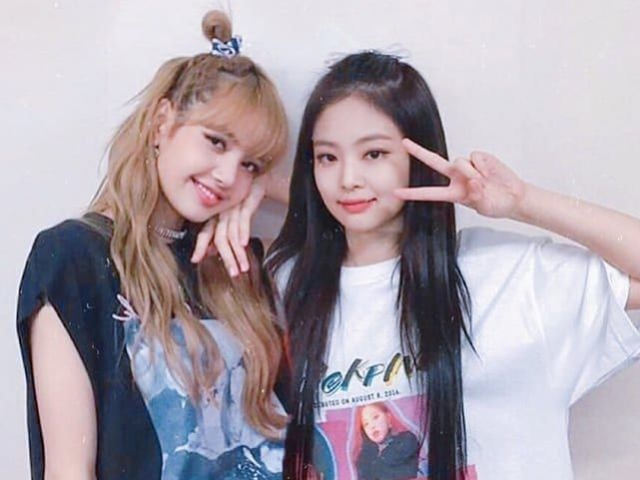 JenLisa ( Lisa Jennie )