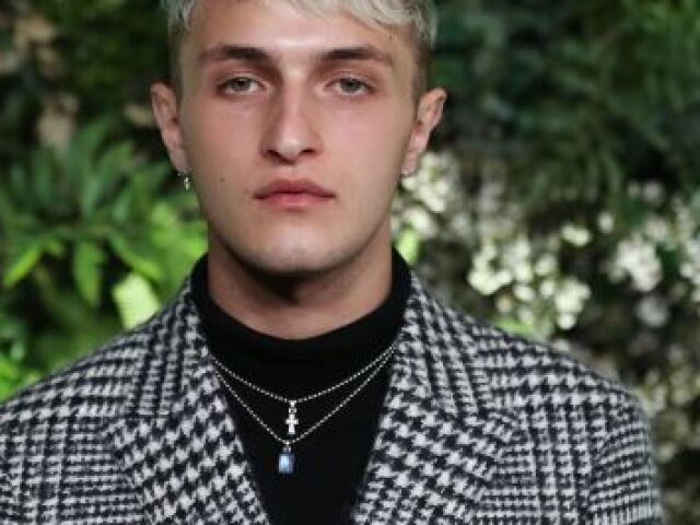 Anwar Hadid