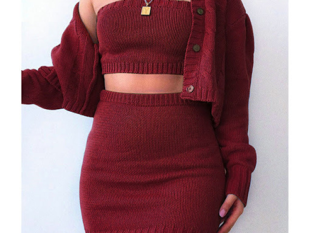 Saia e cropped vermelho