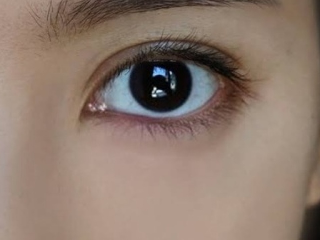 Olhos pretos