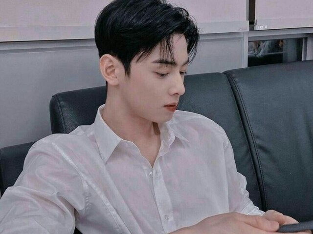 Cha Eunwoo (Astro grupo - True beauty drama)