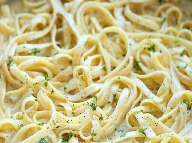 macarrão com molho branco