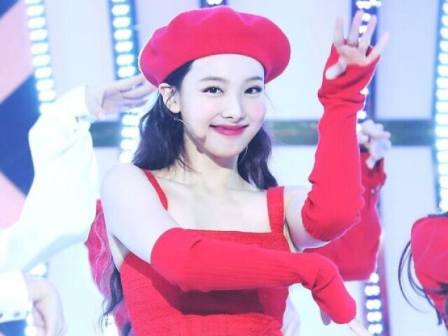 ~•Nayeon•~