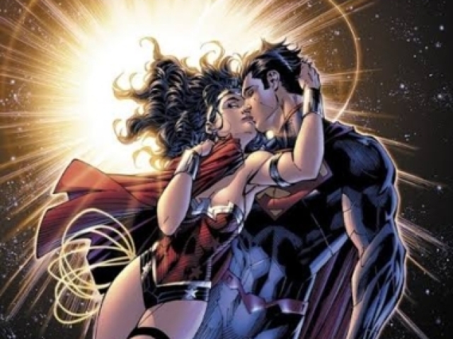 Superman e mulher maravilha