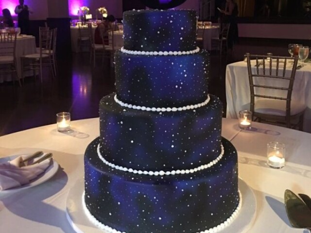 A Galaxy em formato de bolo 🍰 •3•