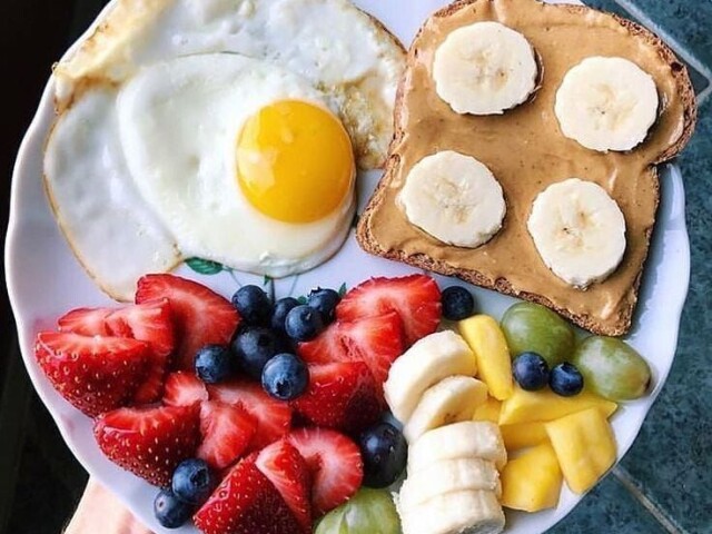 Só frutas , pq eu tô de dieta