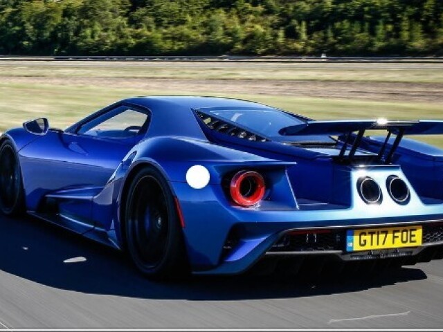 Ford GT