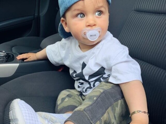 Menino đ