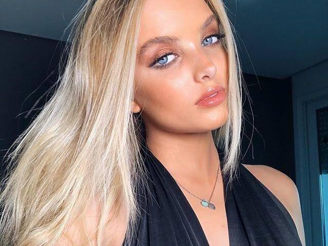 16. Giovanna Chaves