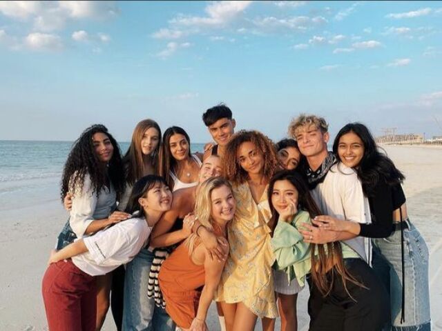 ♡Escolha algumas imagens e te indicarei uma música do Now United pt 2♡