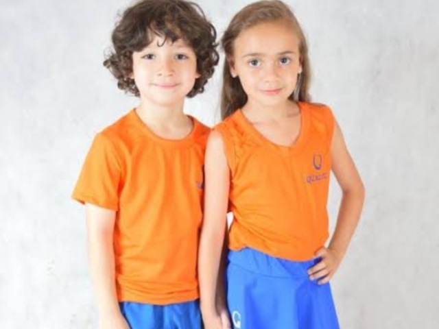 Uniforme Laranja,Azul