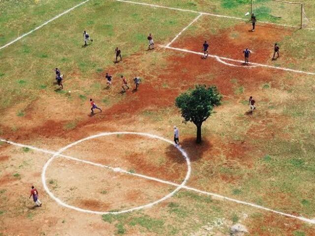 Prefiro jogar os campeonatos da várzea que é mais fácil kkkkk