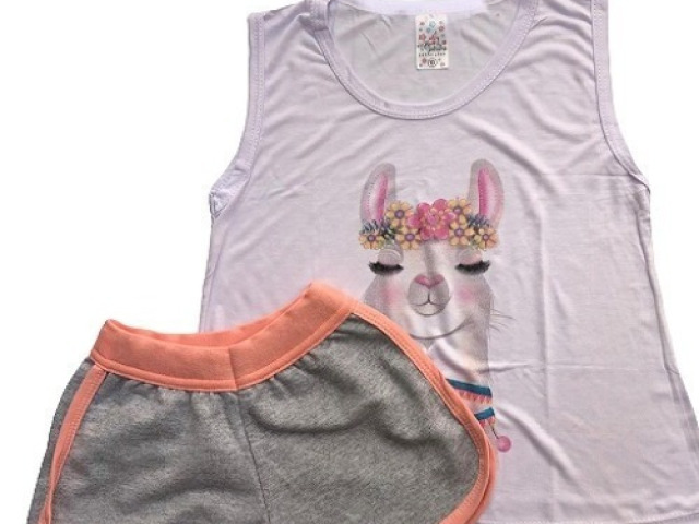 Short infantil e blusa e coelhinho