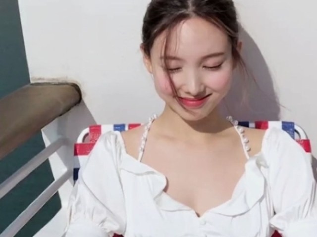 Nayeon (Twice)