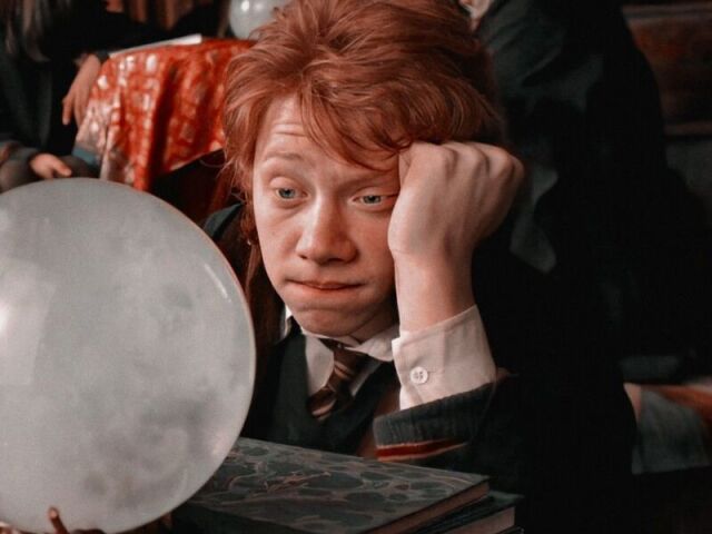 Ron/Rony Weasley.